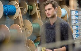 Pai de protagonista das '50 sombras de Grey' morre depois de diagnóstico da covid-19