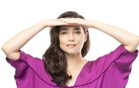 Atriz Sandra Celas assume romance