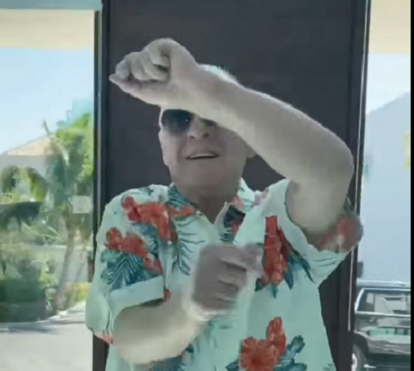 Anthony Hopkins a dançar salsa no confinamento é o vídeo mais hilariante do dia