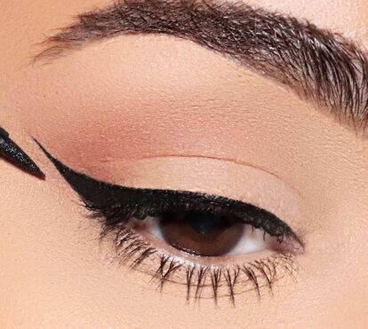 Truques simples! Aprenda a fazer um risco de eyeliner perfeito