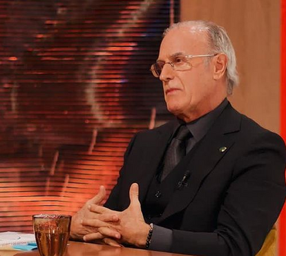 Médico Pinto Coelho solta palavrão em direto na TVI depois de ser surpreendido por mulher e filhos mais novos