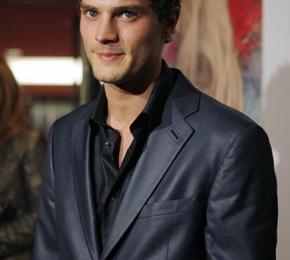 Pai de protagonista das '50 sombras de Grey' morre depois de diagnóstico da covid-19