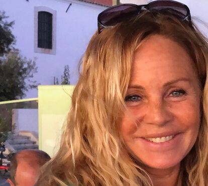 Sandra B recorda passado de violência