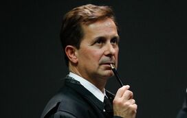 Os estilhaços do processo Sócrates: juiz Ivo Rosa "encostado à parede"