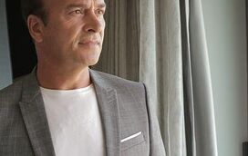 Tony Carreira deixa lamento nesta quadra que se queria de festa e apoia-se nos netos