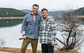 Lágrimas, risos e muita emoção: David Carreira e o irmão MIckael juntam milhares de fãs e recordam a infância 