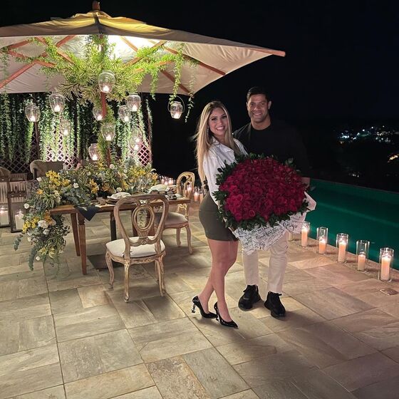 Hulk, Camila Ângelo