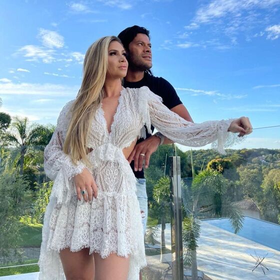 Hulk, Camila Ângelo