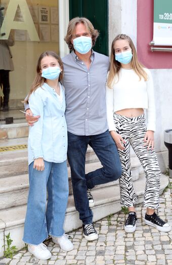 Alexandra Piet-Hein no teatro em família com a filha Margarida