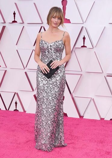 Margot Robbie em Chanel
