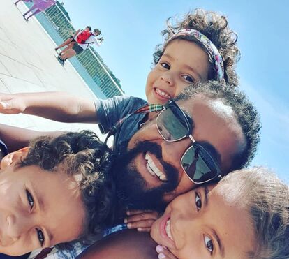 Que família linda! Os momentos de amor de Sabri Lucas com os filhos