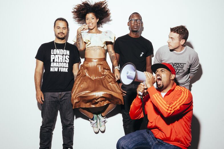 Buraka som sistema, banda, blaya