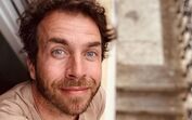 Impressionante: Renato Godinho mostra como voltou ao 'normal' após ter engordado para dar vida a Vítor de ‘Amor Amor’