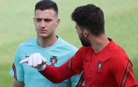 Futebolista Diogo Dalot estava de férias no Dubai quando foi chamado por Fernando Santos 