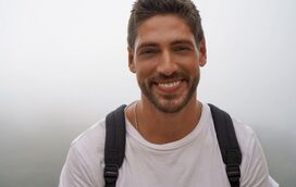 A vida louca de Ângelo Rodrigues que o leva (sempre) a viver no fio da navalha