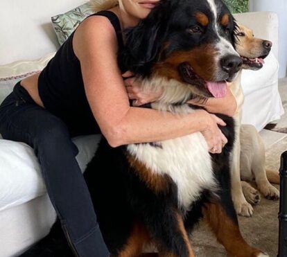 Paola Ferrari: a jornalista de 60 anos que já faz furor no Euro 2020