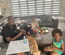 Usain Bolt com a mulher, Kasi, e os filhos