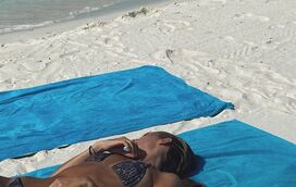 Daniela Figo em férias de luxo com o namorado