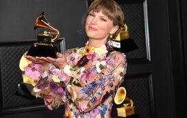 Taylor Swift é a artista que mais dinheiro ganhou em 2020 em plena pandemia