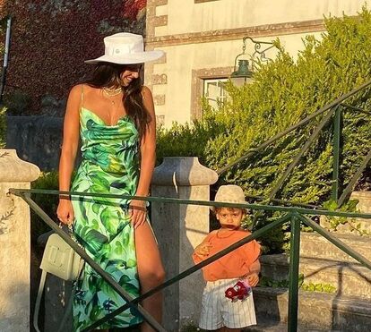 Lugar encantado! Rita Pereira passa fim-de-semana num palácio e levou a família com ela. O companheiro ficou em casa!