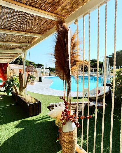 Hide Pool Club