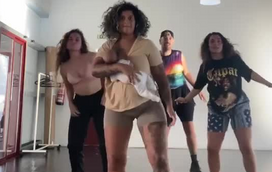 Blaya em nova polémica por dançar com o filho