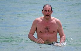 Como Pedro Passos Coelho honra a memória da mulher nas férias de sempre no Algarve