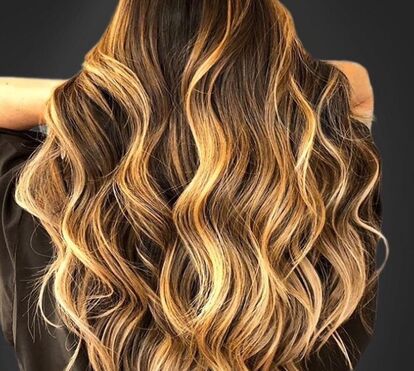 'Loiro praiano': como conseguir aquele cabelo de sol, sal e mar o ano inteiro