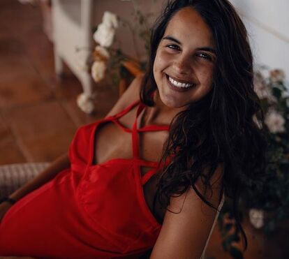 Barriguinha atrevida: a um mês de ser mãe, Sara Matos volta a conquistar a net com dança sexy 