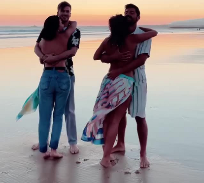 Musas em topless. David Carreira e Lourenço Ortigão 'loucos' com a intimidade das namoradas