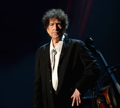 Bob Dylan acusado de abuso sexual de menor, com apenas 12 anos