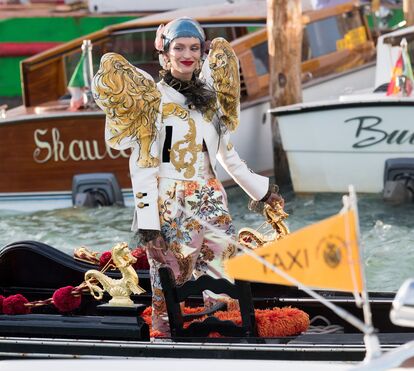 Dolce&Gabbana apresenta desfile de Alta Costura em Veneza com a presença de muitas estrelas