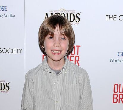 Revelada a causa de morte de Matthew Mindler, jovem ator que ficou famoso em Hollywood desde criança