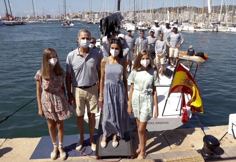 Letizia com as filhas