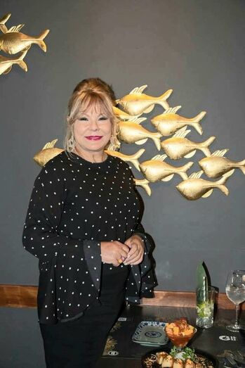 Cristina Caras Lindas