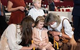 Tudo acontece à realeza do Mónaco! Agora é a princesa Gabriella, filha de Alberto e Charlene, que está em cadeira de rodas