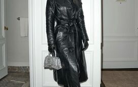 De outro planeta?! Kim Kardashian irreconhecível com o seu último look