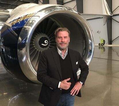 John Travolta visita os Açores com o filho mais novo, Benjamin