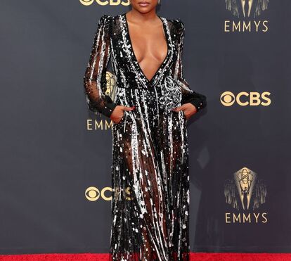 Estrelas de Hollywood brilham com glamour na 'red carpet' dos Emmys