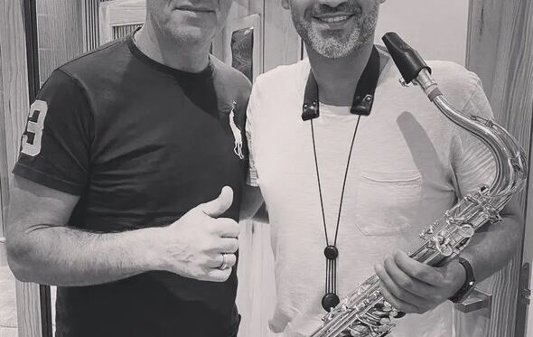 Elmano Coelho, Tony Carreira