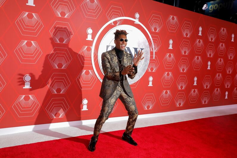  John Batiste, na cerimónia Tony Awards 2021