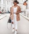 Street style casaco camel