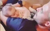 Veja o momento carinhoso de Tiago Teotónio Pereira com a filha
