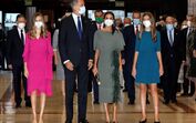 Letizia, Felipe VI e as filhas