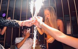 Está tudo bem! Margarida Corceiro festeja os 19 anos com festa de arromba ao lado de João Félix