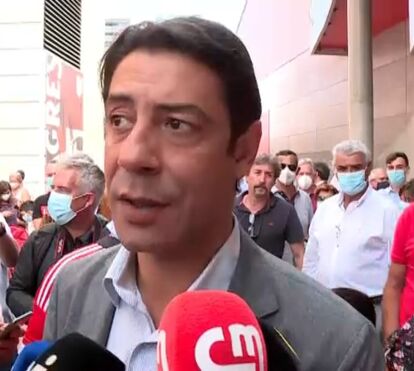 EXCLUSIVO: Se viajar pela TAP, não se admire se a mulher de Rui Costa lhe servir um cafezinho! Ela é um dos elementos mais antigos da tripulação