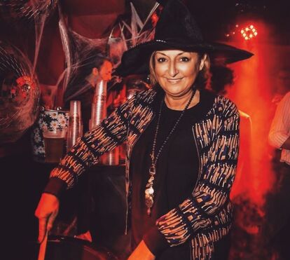 Tudo a postos para o Halloween! Famosos brilham com máscaras para a noite mais aterrorizadora do ano