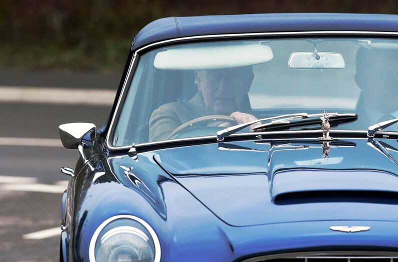 Príncipe Carlos, Aston Martin