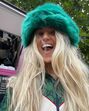 Street style fluffy