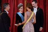 Letizia com a tiara Flor-de-Lis